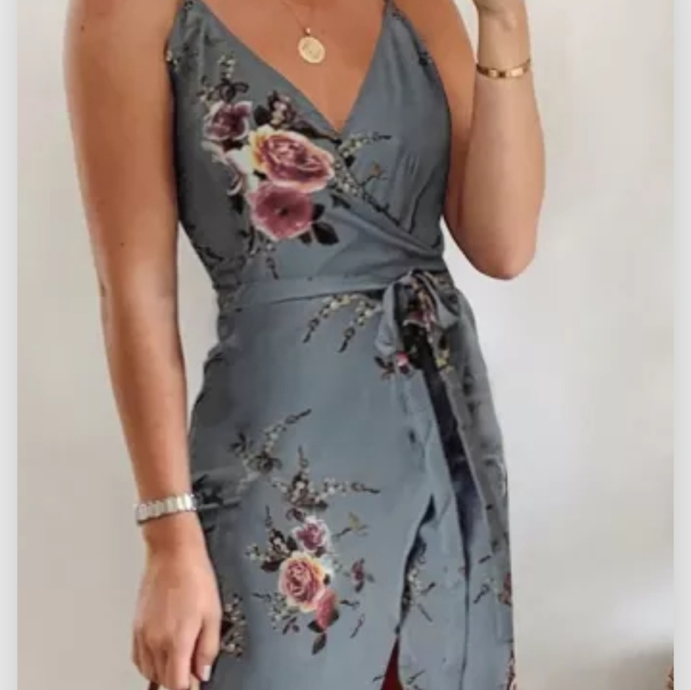Brand New Gray Floral Wrap Maxi Dress With Slit - Picture 2 of 7